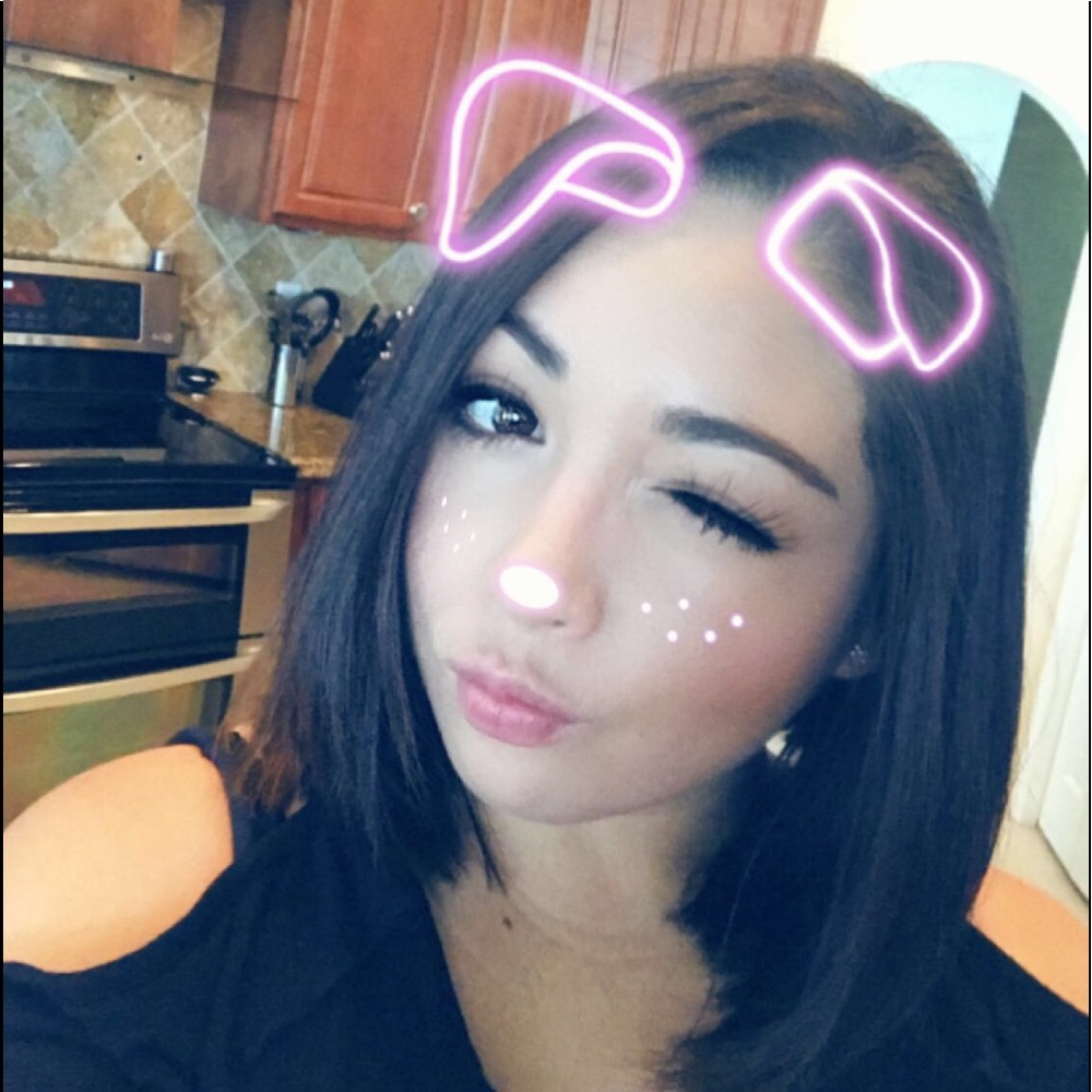 Meet your Posher, Maya